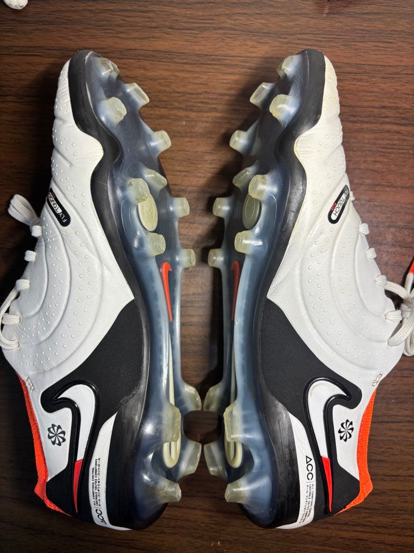 ナイキ ティエンポ レジェンド 10 fg