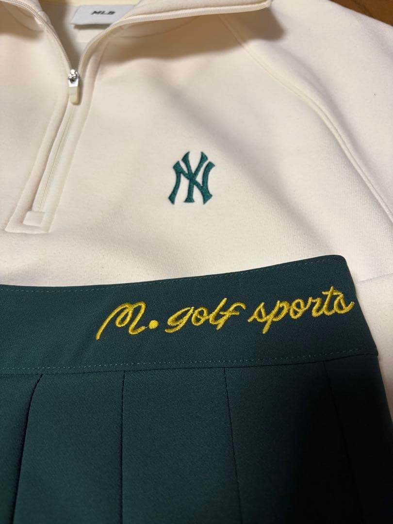 MLBアイボリー & グリーン スカート セット