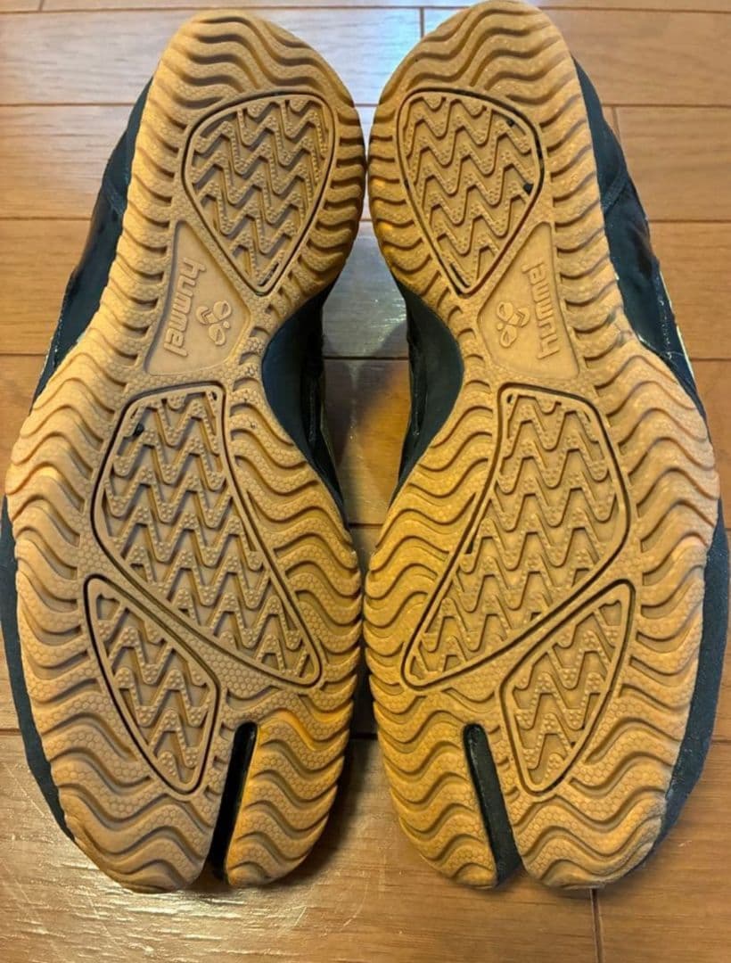 限定タイムセール！ブランカーレ　hummel フットサルシューズ 黒　26.0