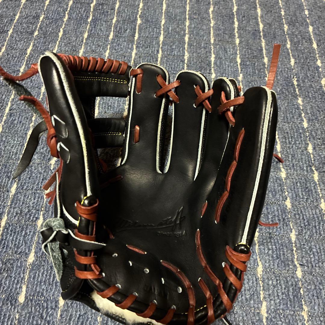ウィルソンスタッフ　硬式内野手用グローブ