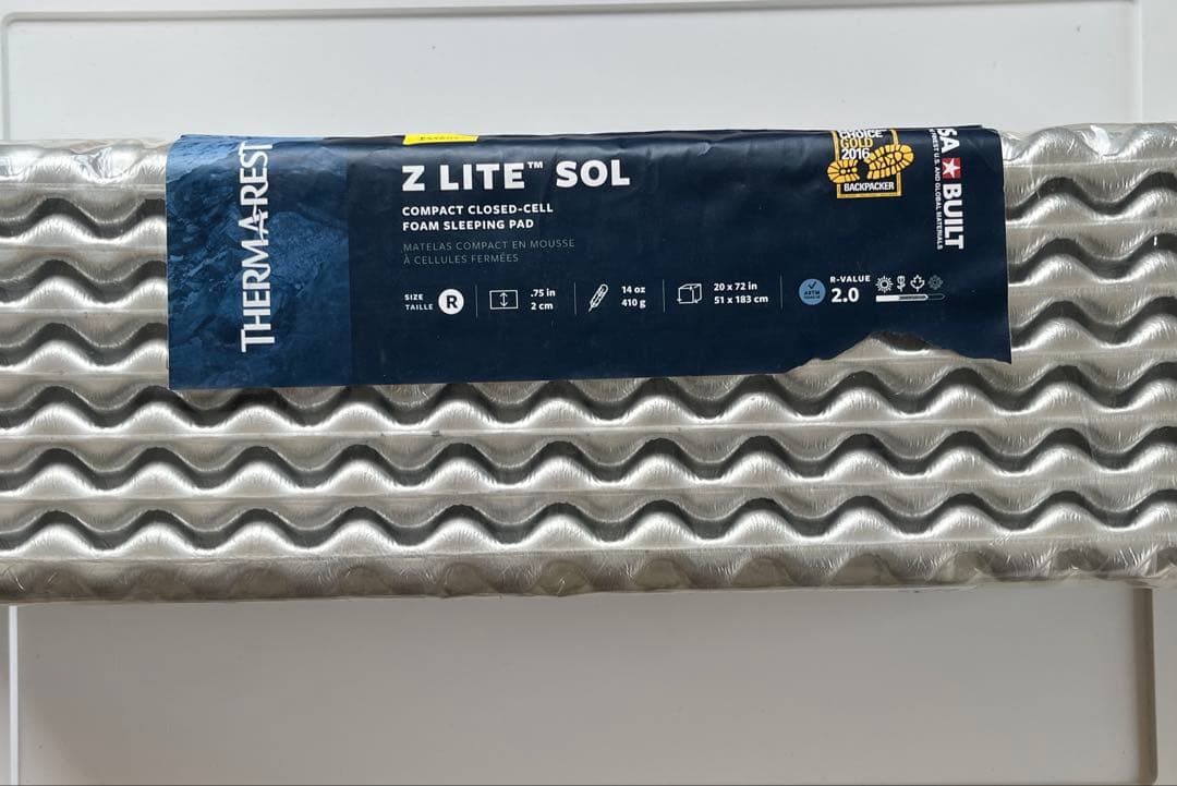 【新品未使用】THERMAREST Zライトソル　スリーピングマット Rサイズ