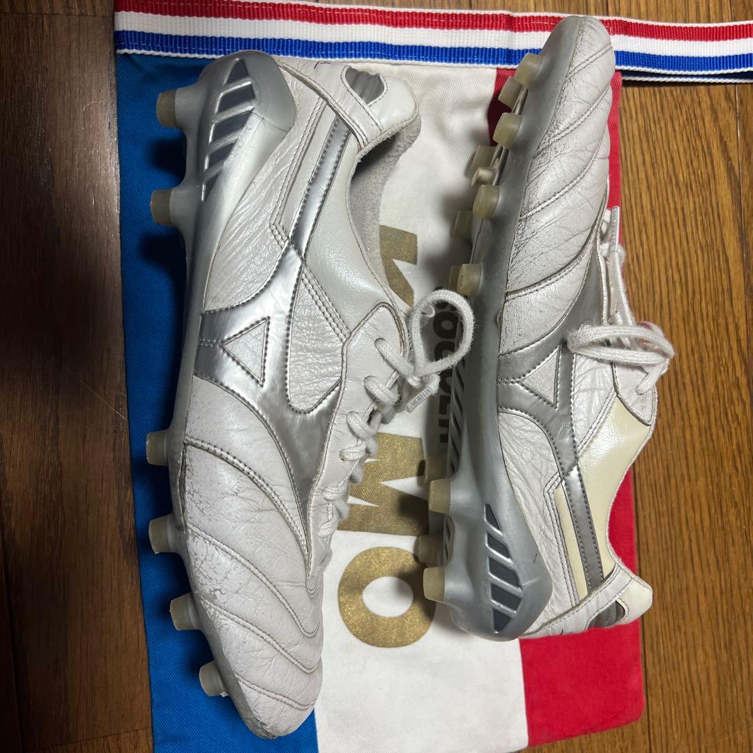 Mizuno モレリア DNA ホワイト