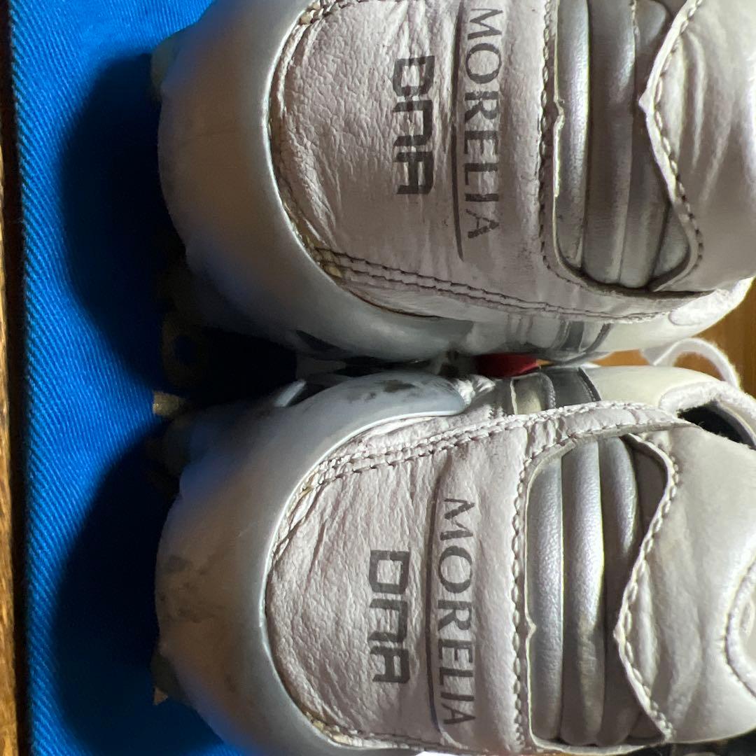 Mizuno モレリア DNA ホワイト