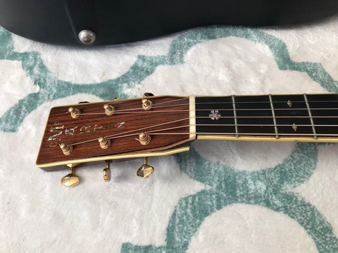 ジャンク品　アコースティックギター OM42