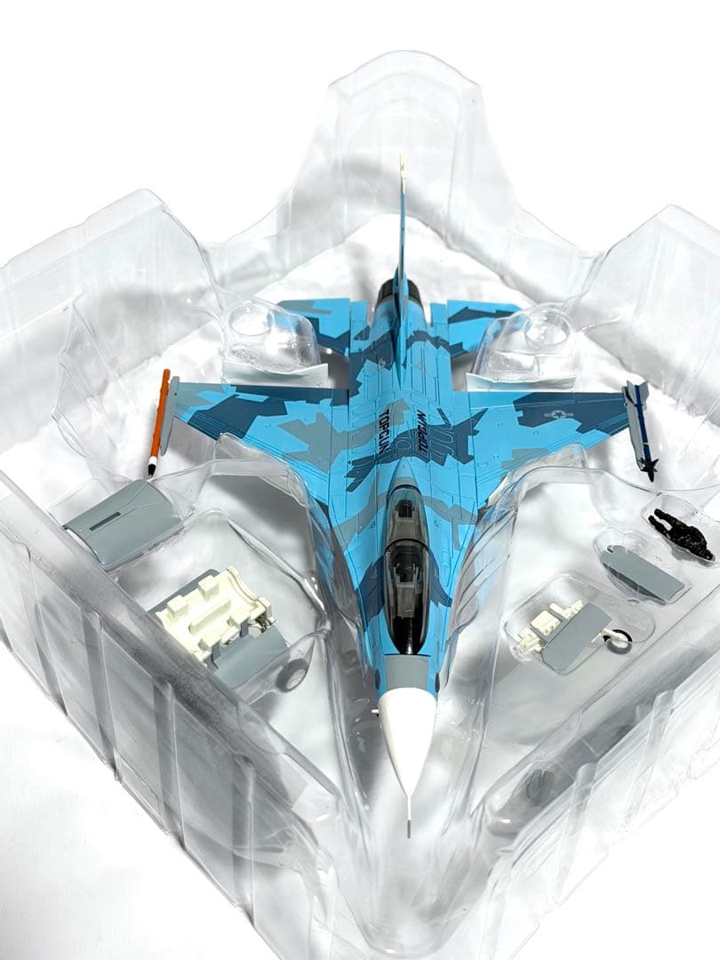 ホビーマスター 1/72 F-16B TOP GUN HA38017