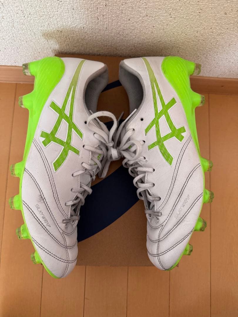シューズ asics xfly6 25.5cm
