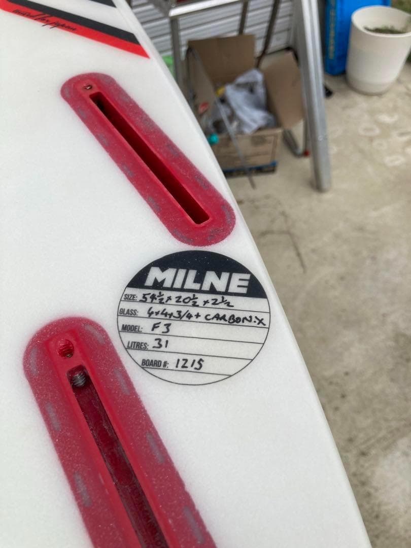 【茨城県】MILNE F3モデル　ミルン　5'4\" 1/2 カーボン使用　31L