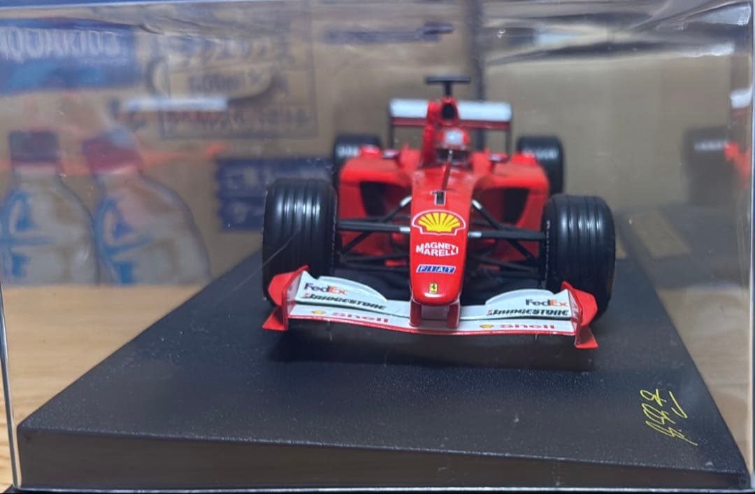 「25000台限定」（サイン付き）ミハエル・シューマッハ　F1模型