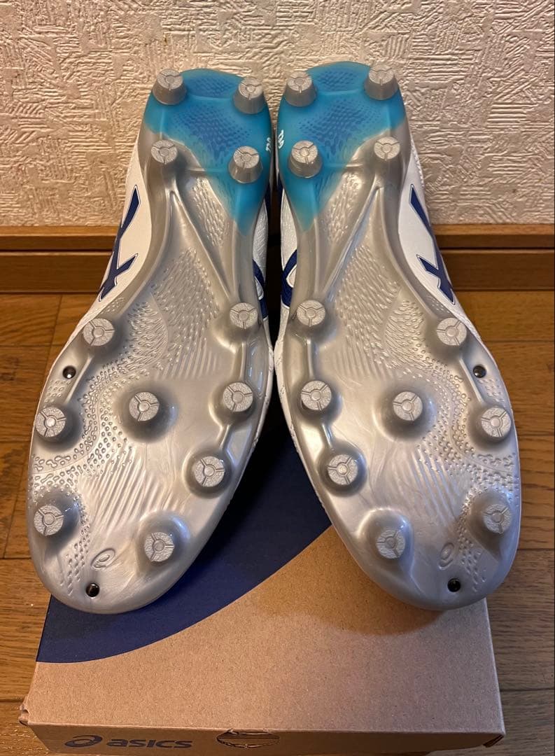 アシックスサッカースパイク DS LIGHT PRO 1103A095