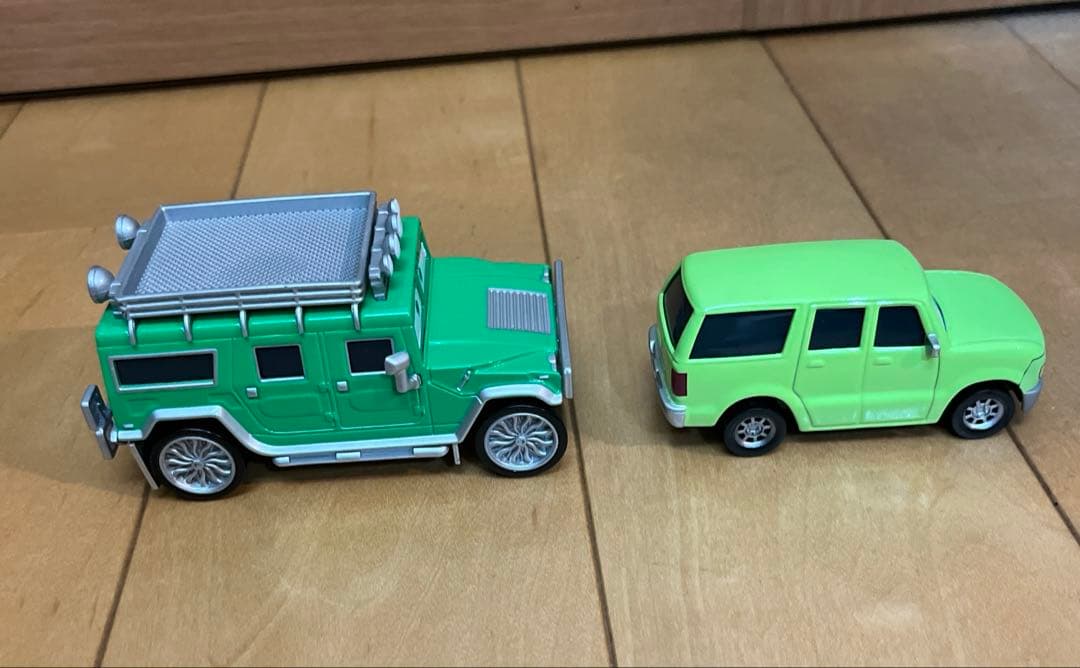 マテル　カーズ　サージのブートキャンプのサージ軍曹とSUV車の5台セット
