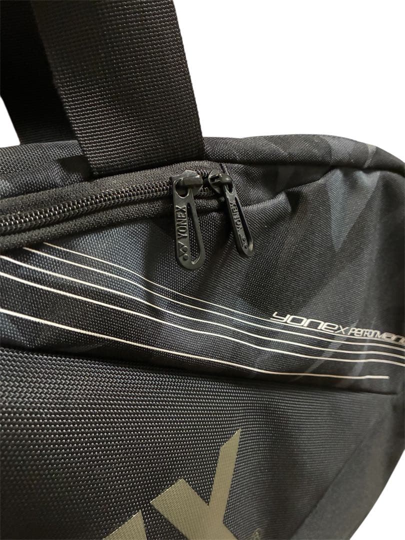 極美品 YONEX トーナメントバッグ ラケットバッグ 2024年モデル（廃盤）