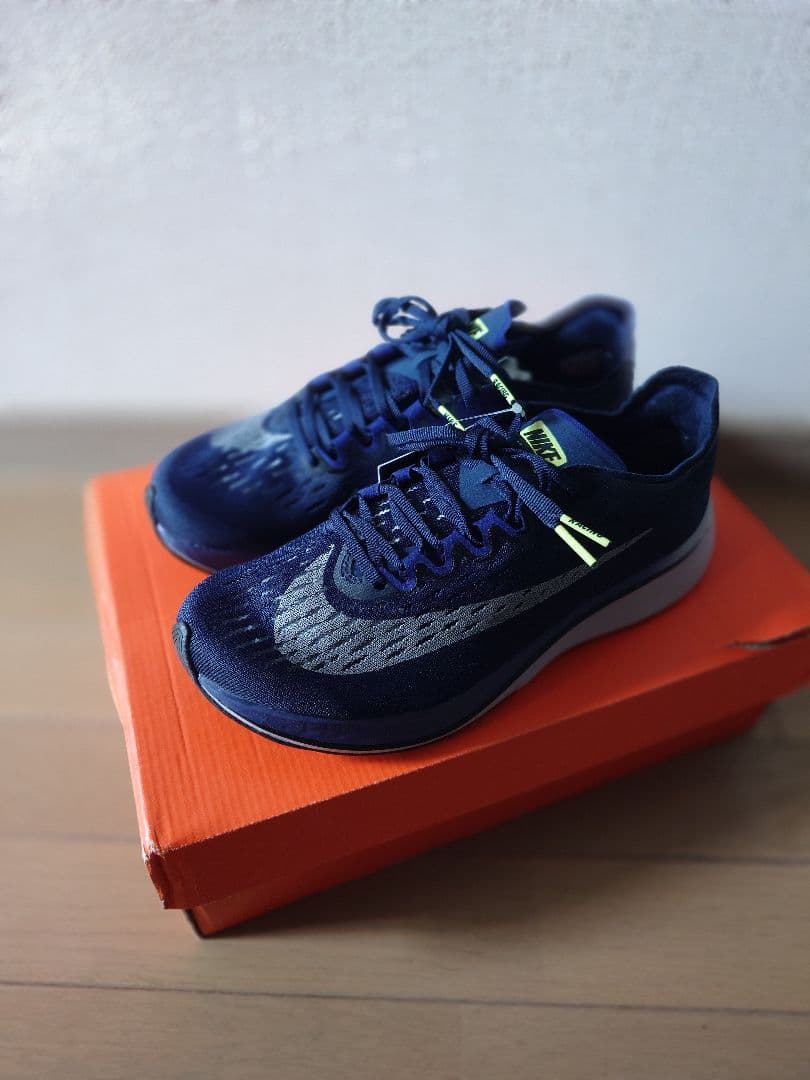 新品未使用 NIKE 初代ヴェイパーフライ4% 25.5cm