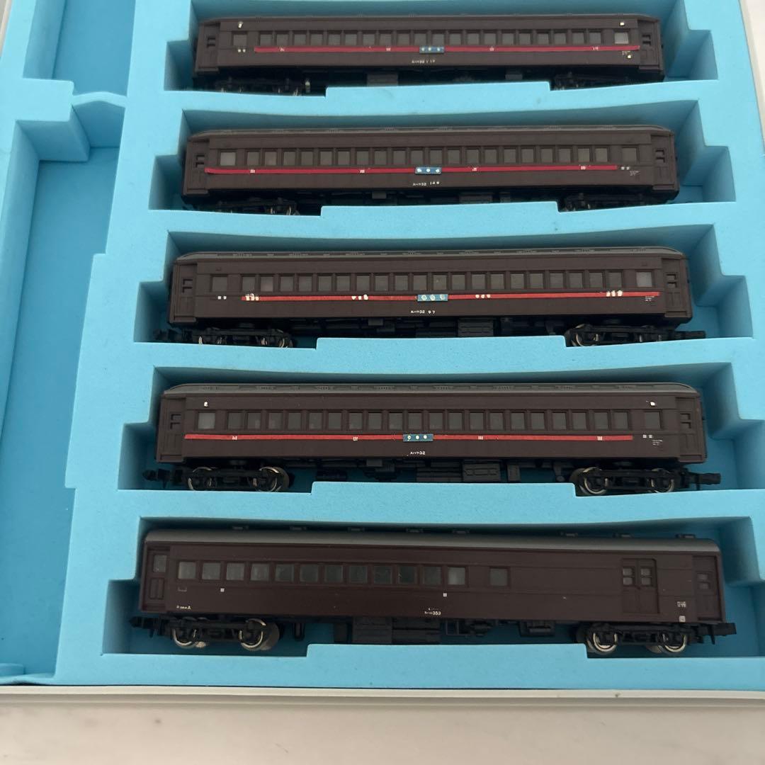 102、鉄道模型 8両編成 ブラウン