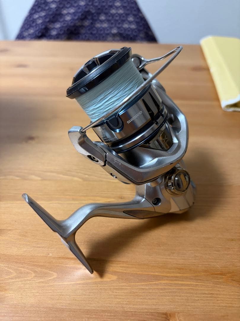 STRADIC 2500SHG スピニングリール