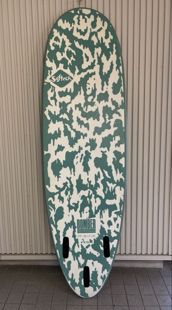 ソフテック　ボンバー　6'4 56L