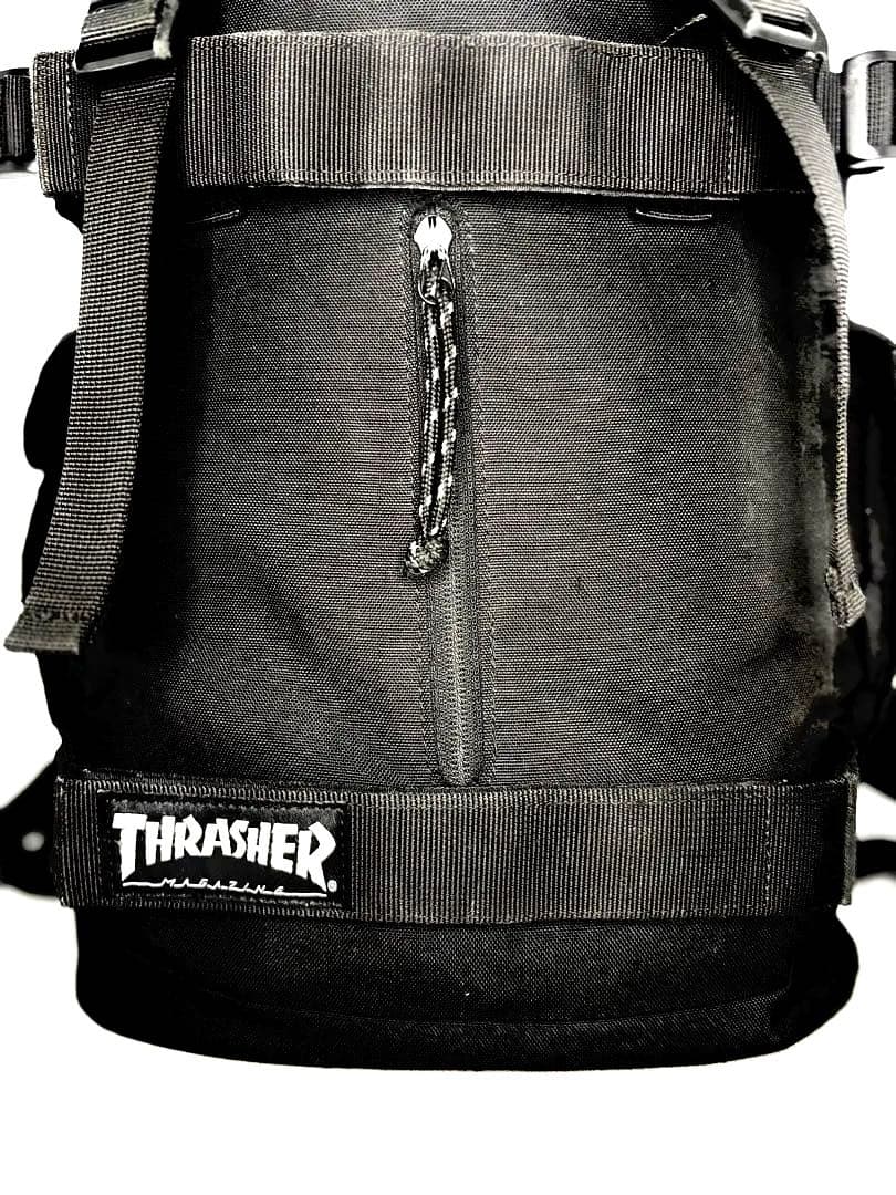 【美品】THRASHER バックパック ボードストラップ付 黒 リュック 完売品
