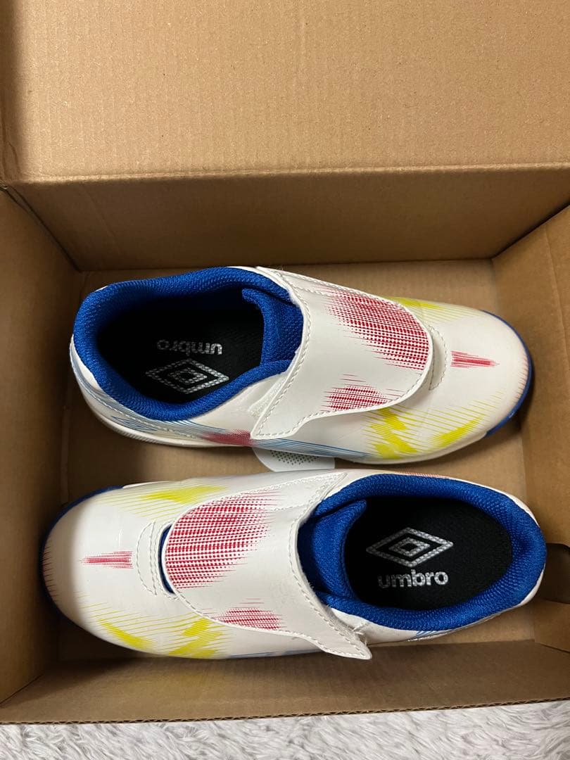 umbro サッカーシューズ ベルクロ　20センチ