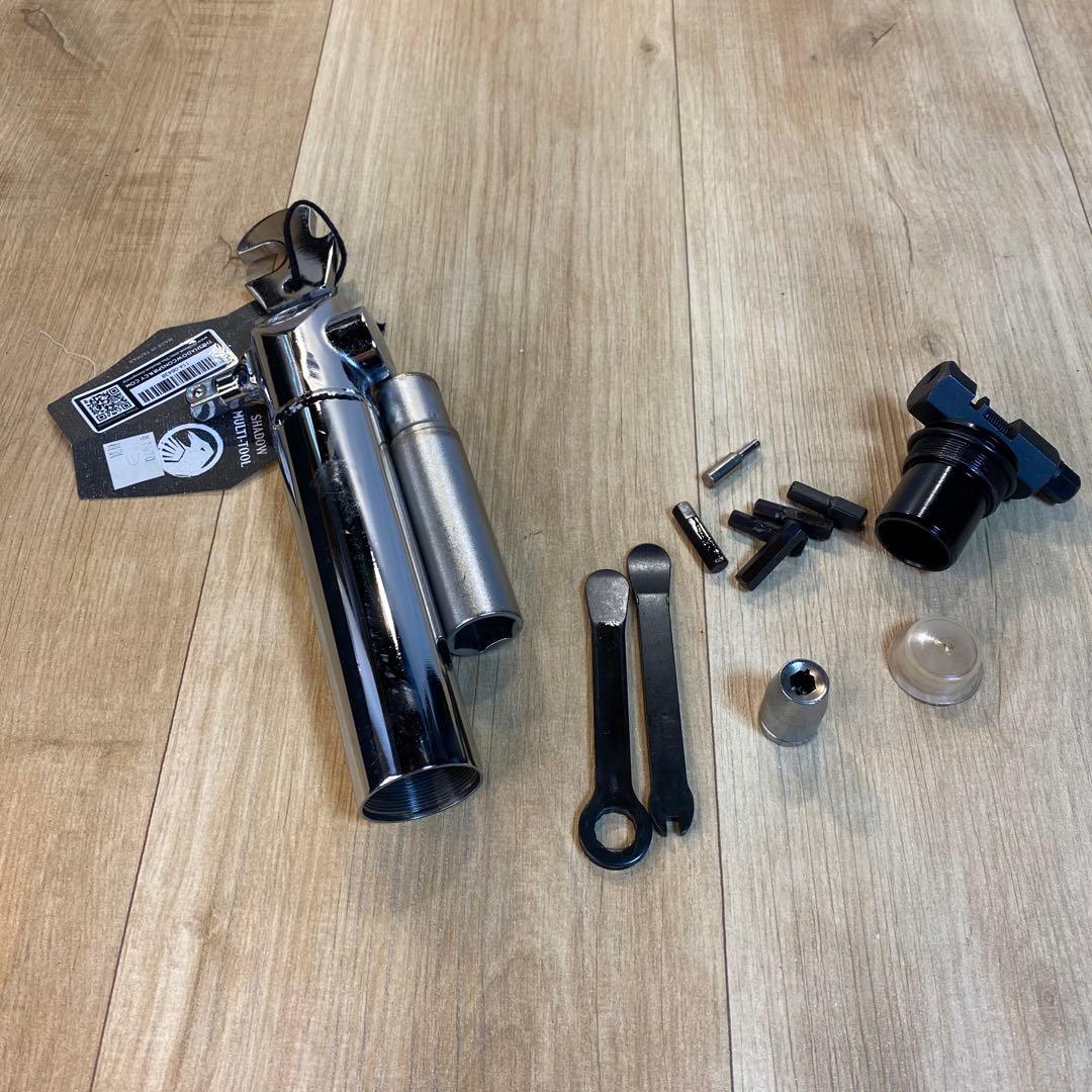 未使用　SHADOW MULTI-TOOL BMX携帯工具セット 13種