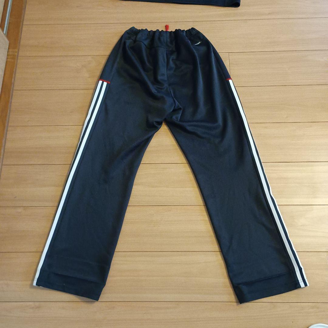 adidas ブラック ジャージセット：上O、下L