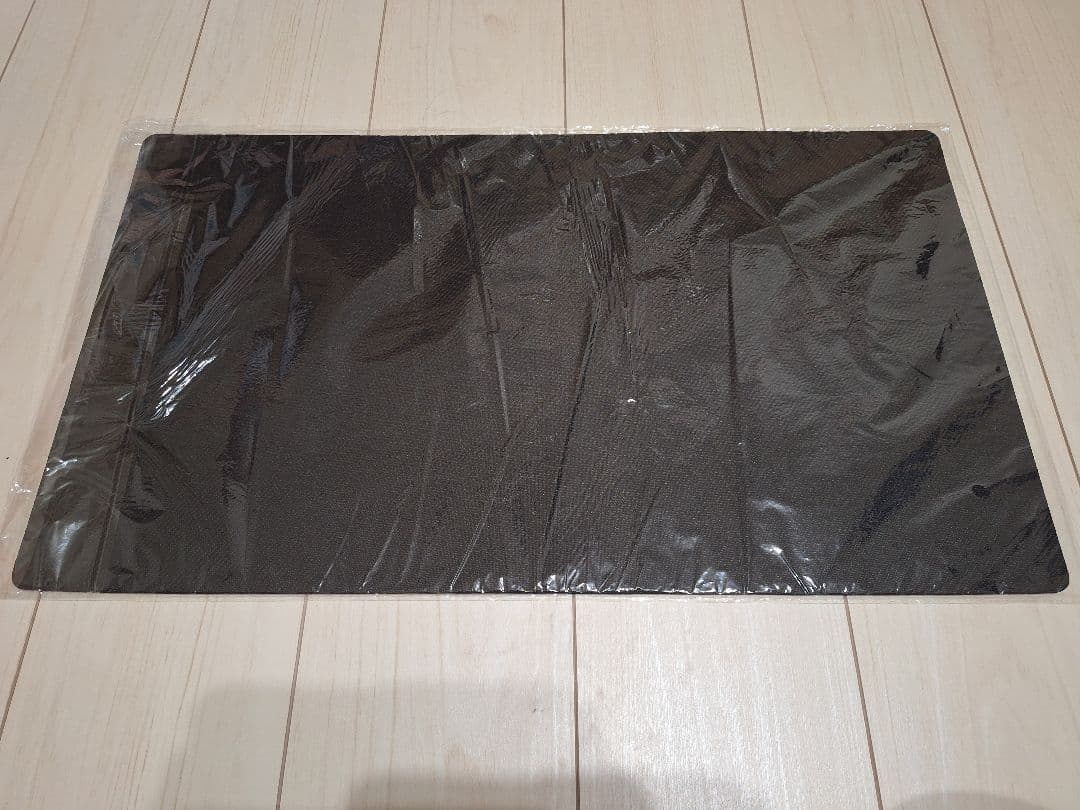 MTG 幽霊による庇護 箔押し版 プレイマット さいとうなおき