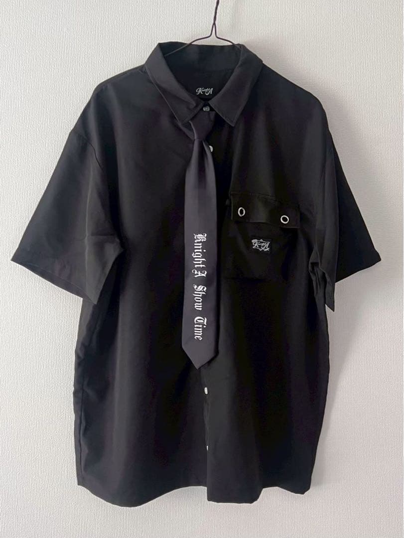 Knight A ネクタイ付ビッグシルエットシャツ(BLACK)