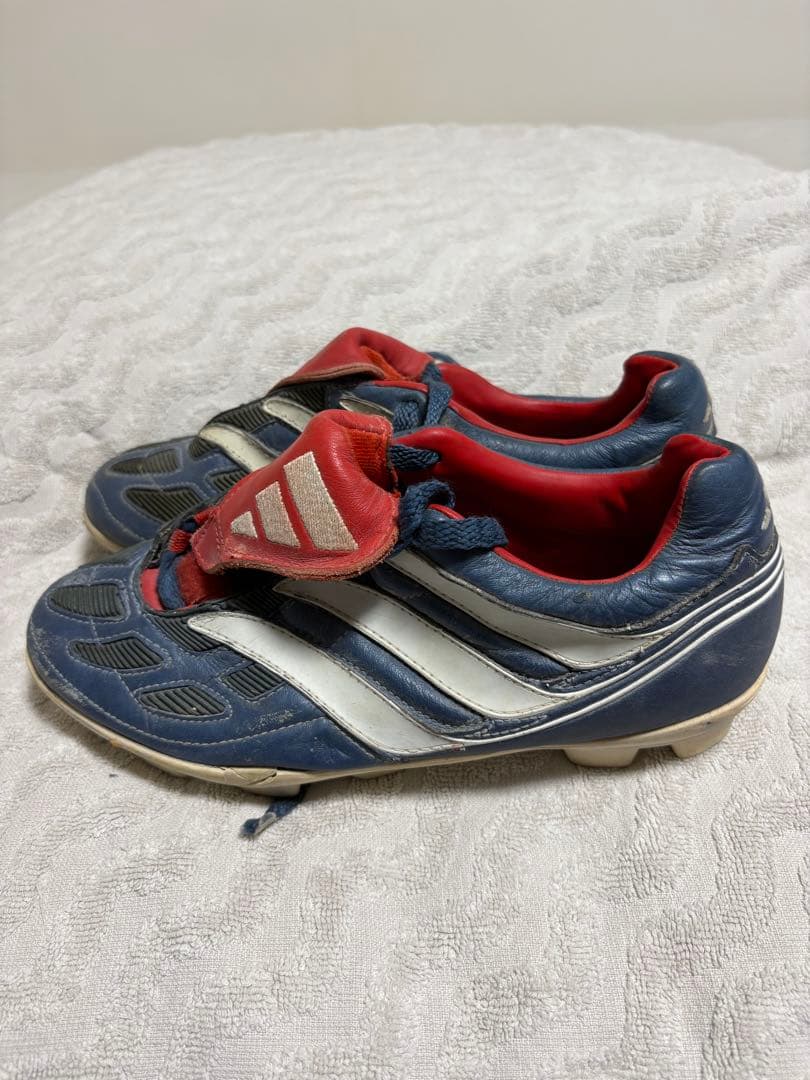 adidas サッカーシューズ ネイビー プレデター プレジション