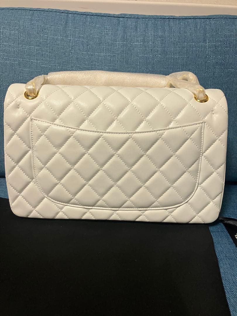 １点　CHANEL デカ　マトラッセ　ホワイト　ゴールド　ノベルティ　ショルダー