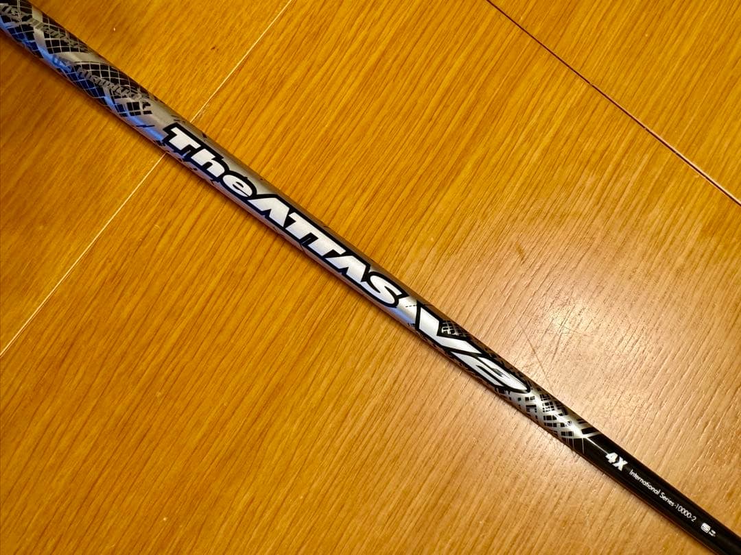 【極美品】The ATTAS V2 4X / 5W用 Titleistスリーブ付