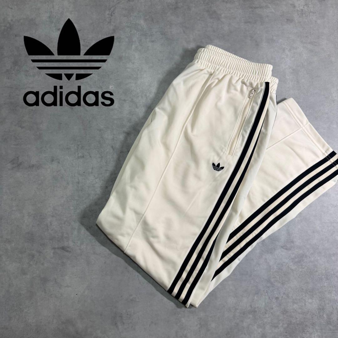 adidas トラックパンツ ベッケンバウアー ジェンダーニュートラル ベージュ