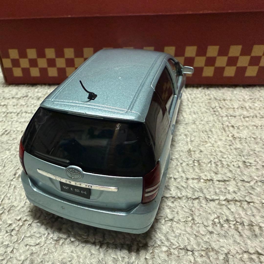 トヨタ ウィッシュ カラーサンプル ミニカー
