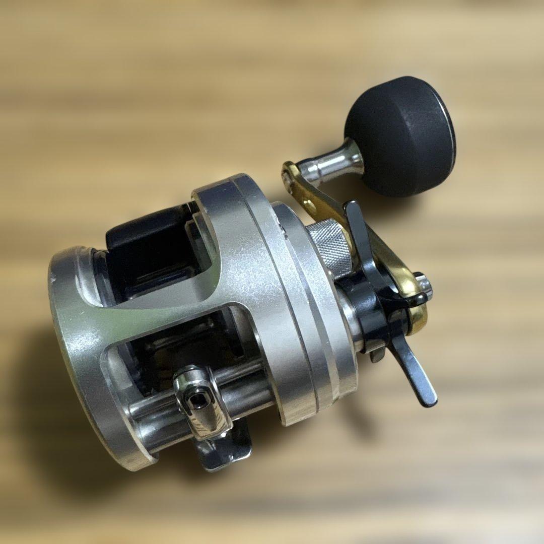 リール SHIMANO OCEA CALCUTTA 201PG