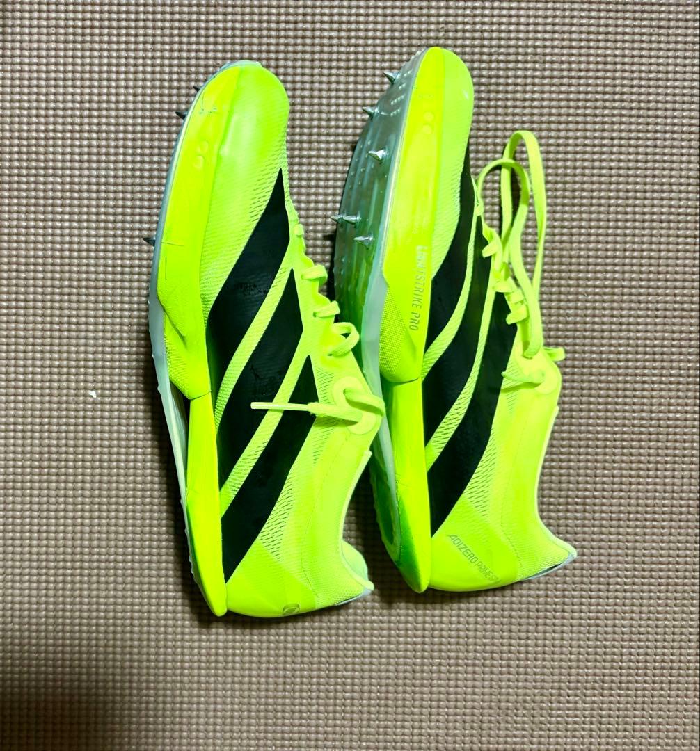 「美品」adidas スパイクシューズ 蛍光イエロー26cm