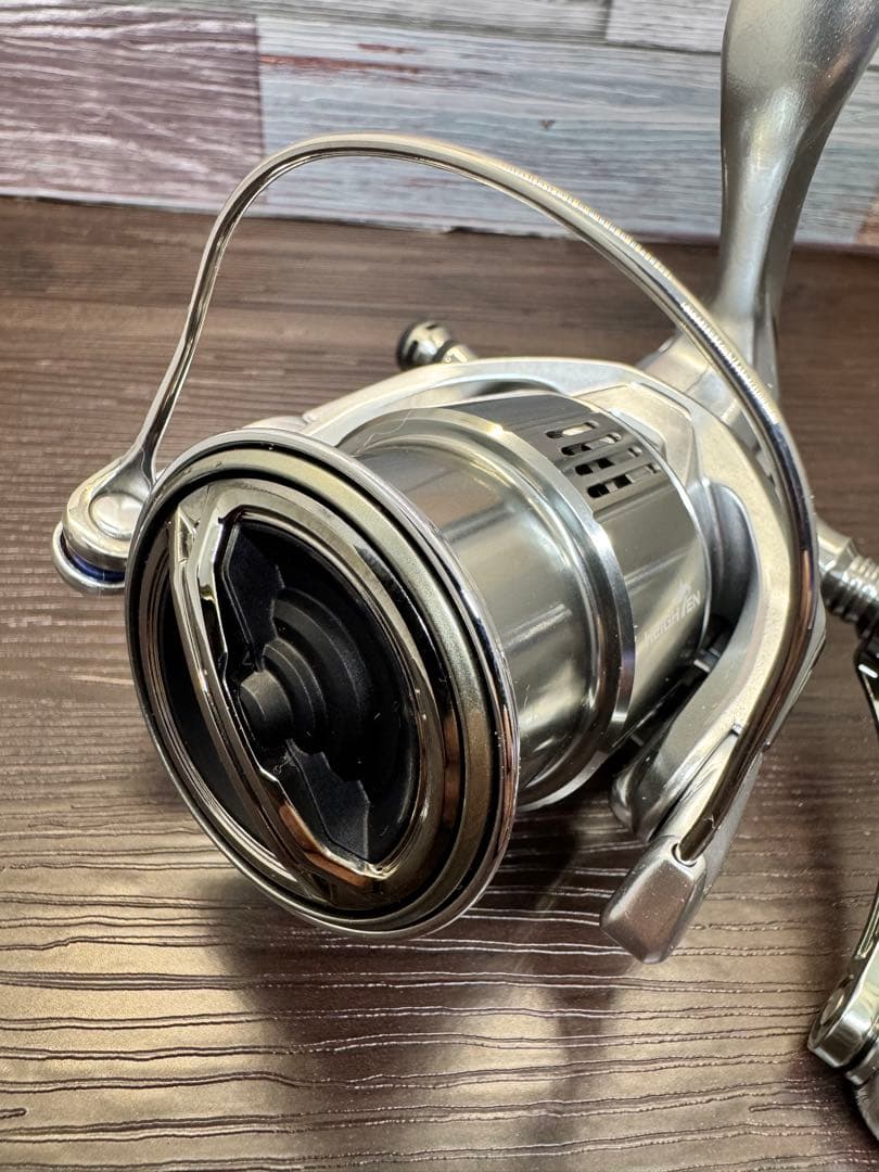 シマノ 23 ストラディック 2500S カスタム エギング