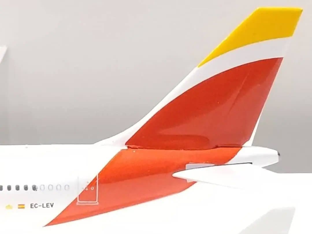 航空機・ヘリコプター Iberia Airbus A340-600 1/400