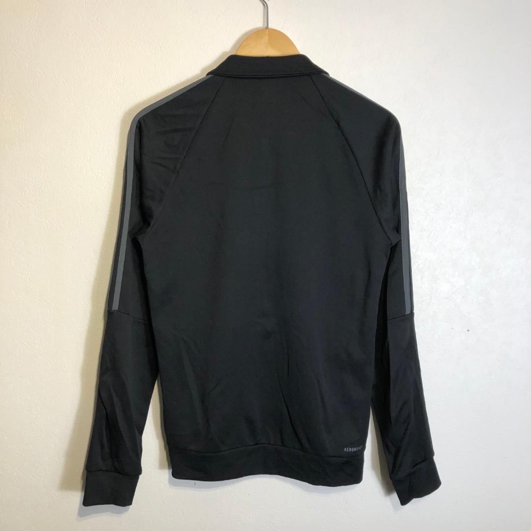 【adidas】パーカー 古着商品