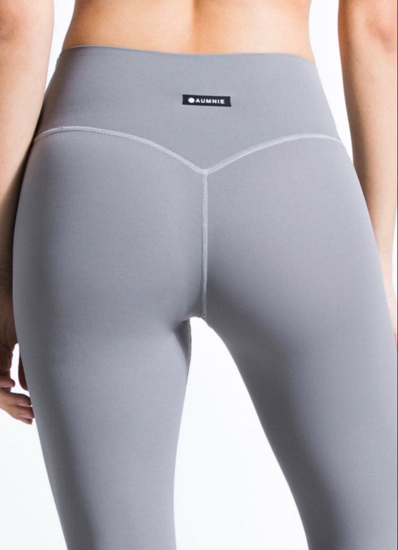 新品未使用AUMNIE NUDE SHAPE PANTS M アムニー レギンス