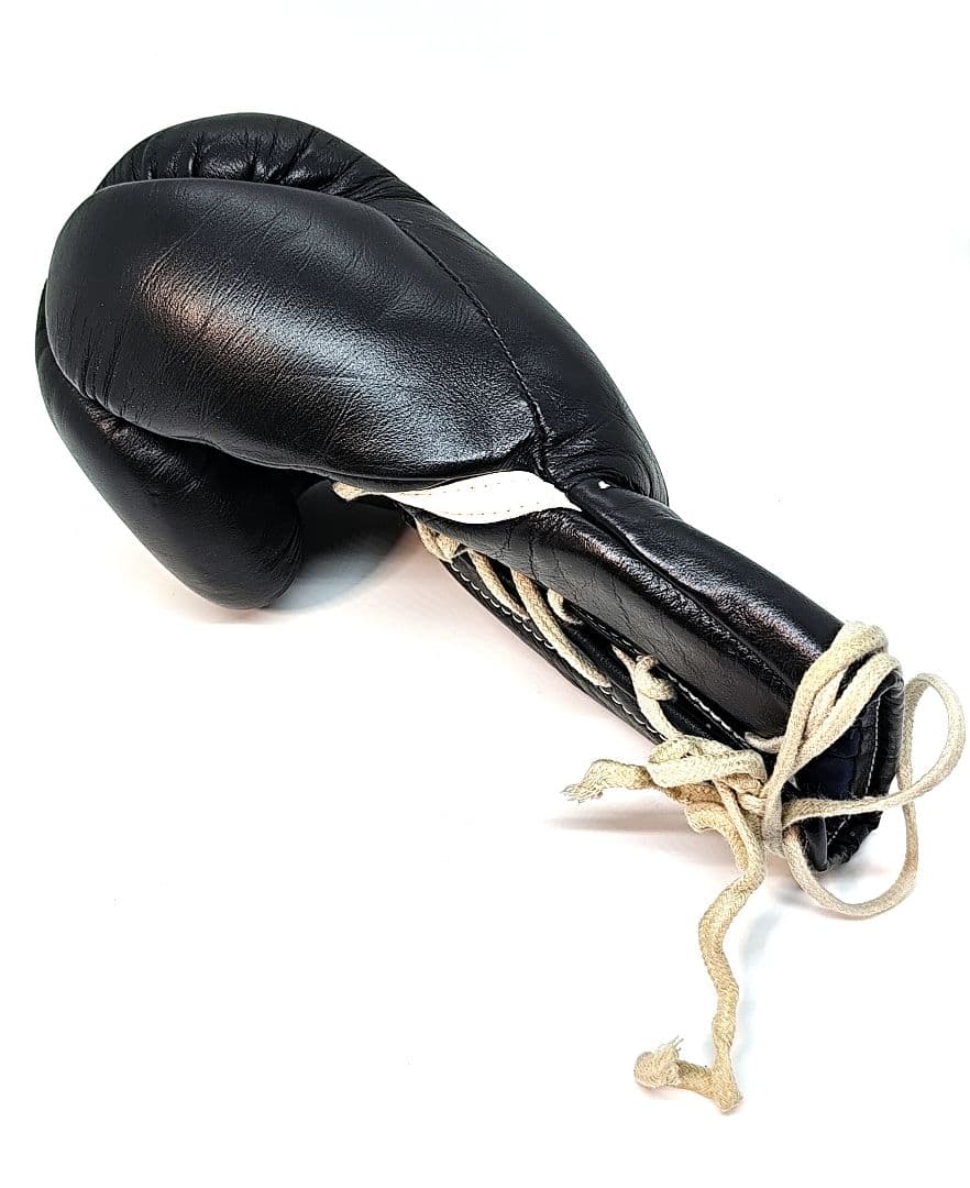 Winning グローブ ひも式 8オンス ブラック右側片方のみ中古品