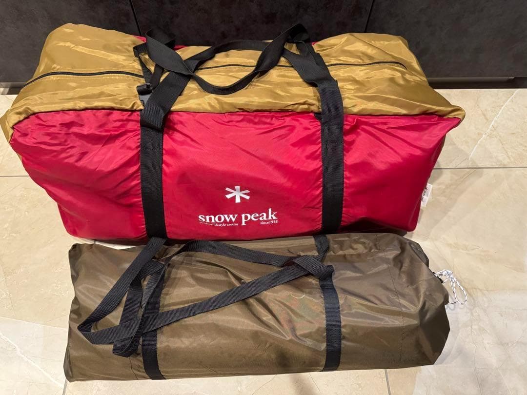 【ほぼ新品】 peak ラウンジシェル &フロアマット