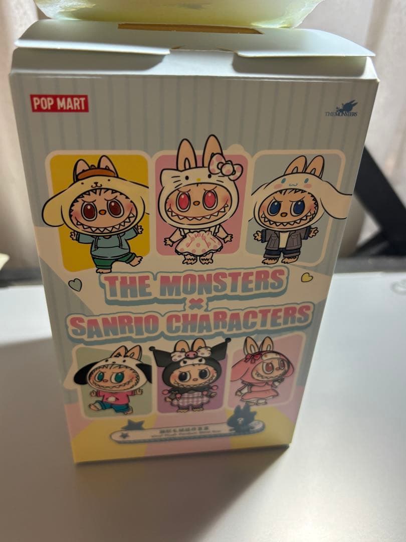 POP MART　THE MONSTERS　ラブブ　サンリオ　シナモンロール