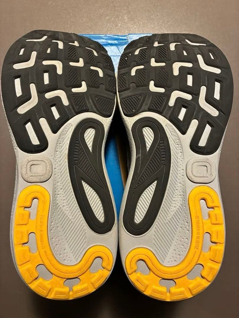 【美品・箱有】BROOKS アドレナリン GTS 24 グレー 27.0cm