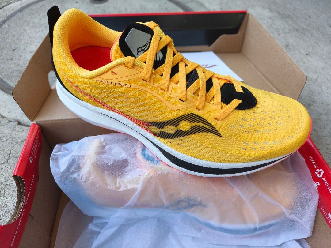 Saucony Endorphin Speed 2 ランニングシューズ
