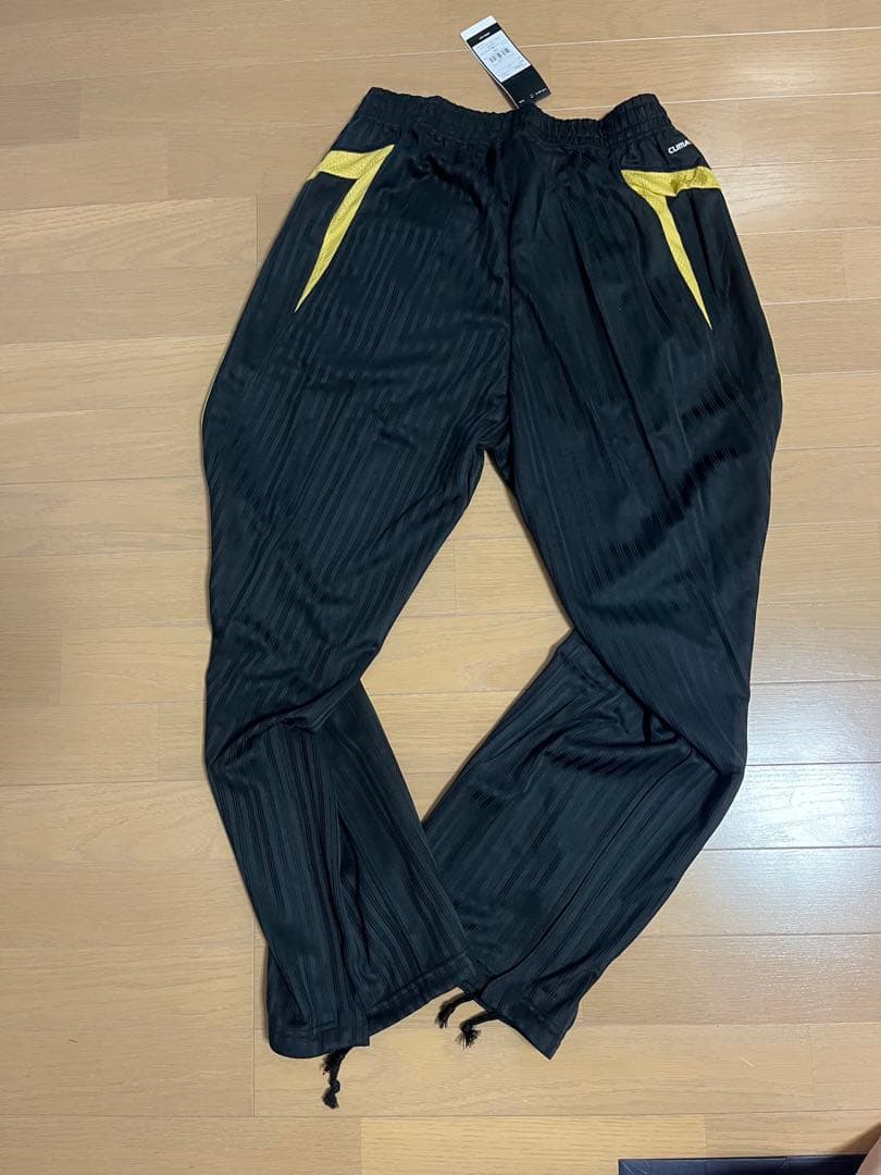 新品　アディダス プロフェッショナル　ジャージ上下セット ブラック／ゴールド　L