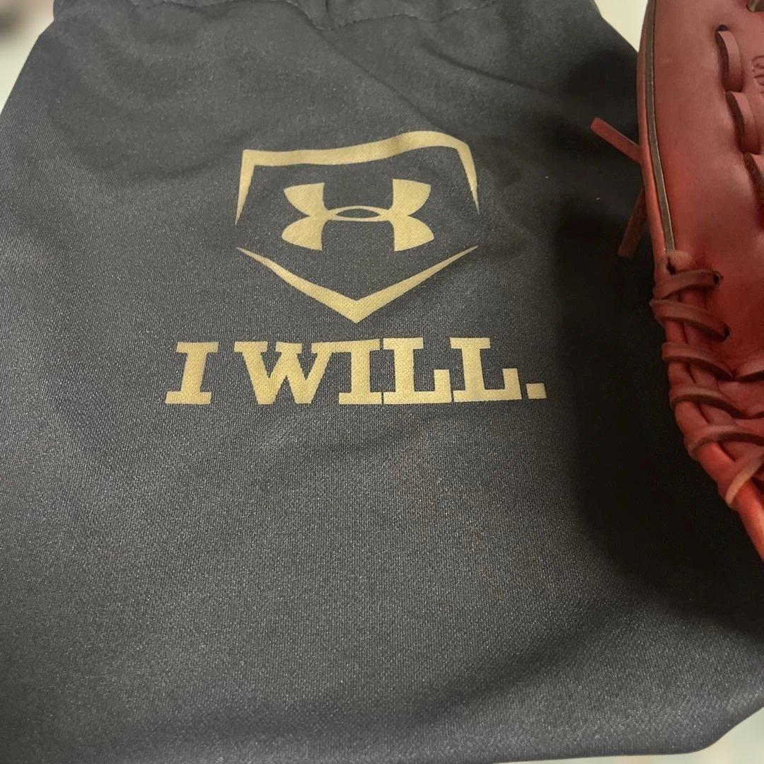Under Armour 軟式グローブ T.W.I.L. レッド　左利き用