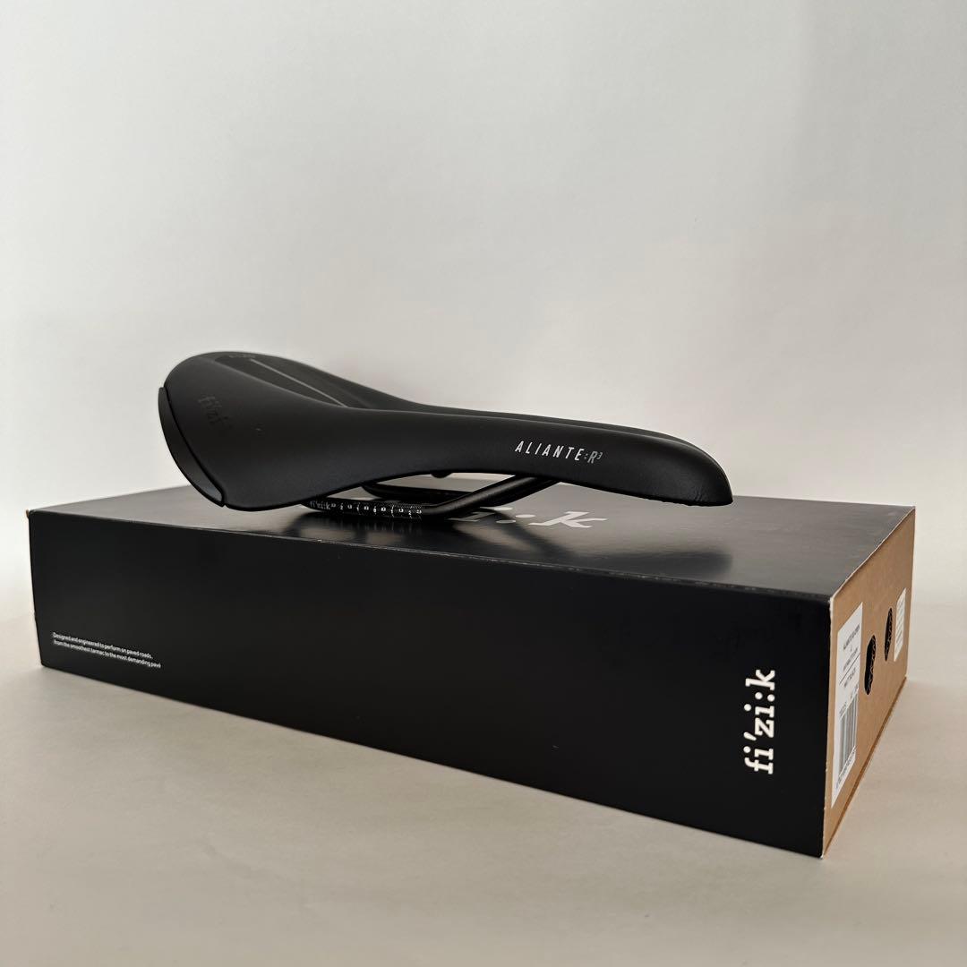 パーツ fizik ALIANTE R3 OPEN 153mm