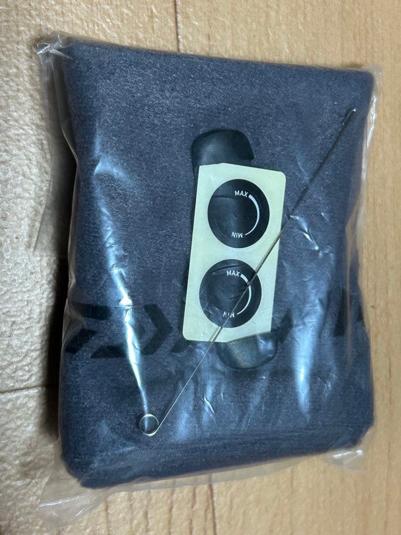 ダイワ　電動リール　SEABORG 300J L 本体と付属品