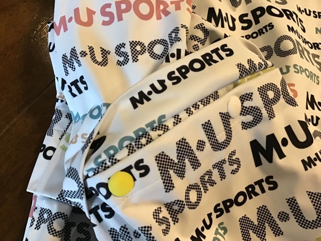 M-U SPORTS レインウェア ☆ホワイト44新品未使用ウエサコ