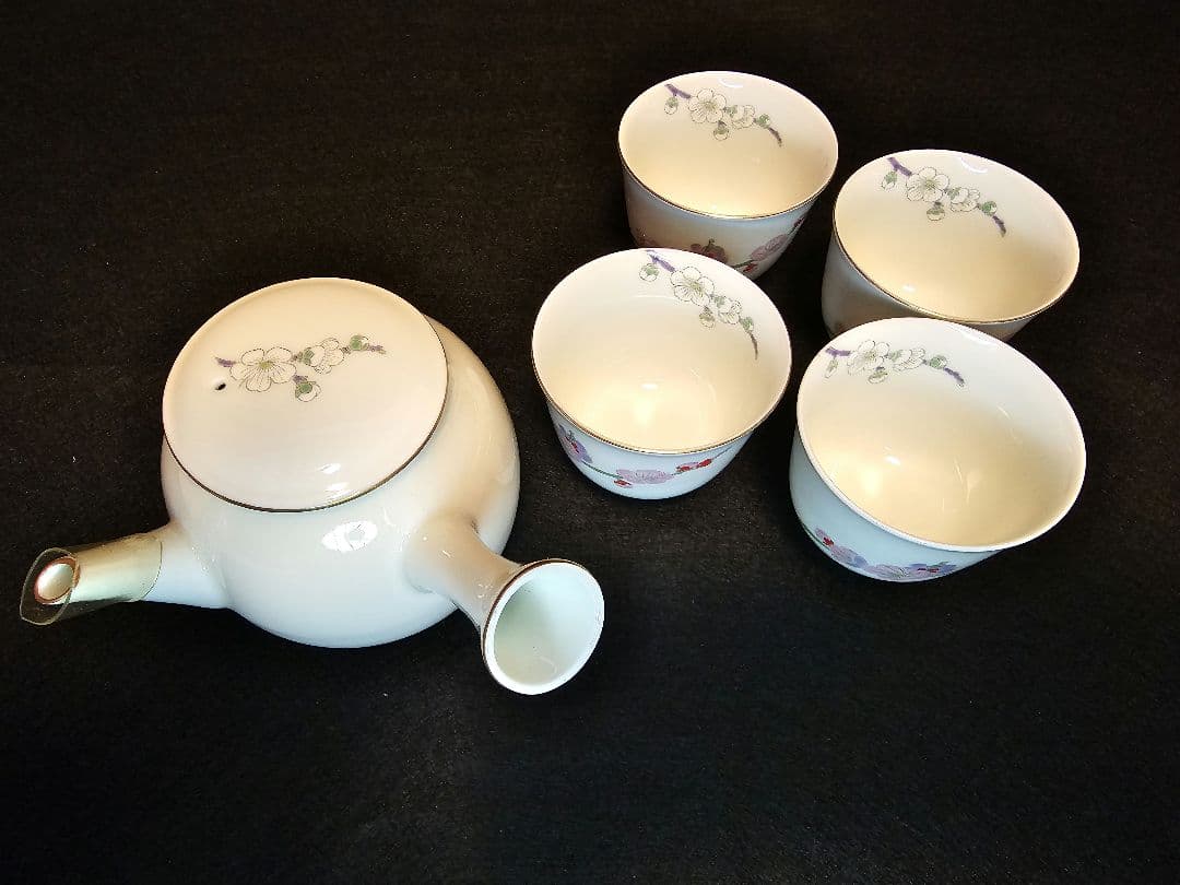 ☆深川製磁　紅白初梅　上品な急須茶器セット　未使用美品　昭和期