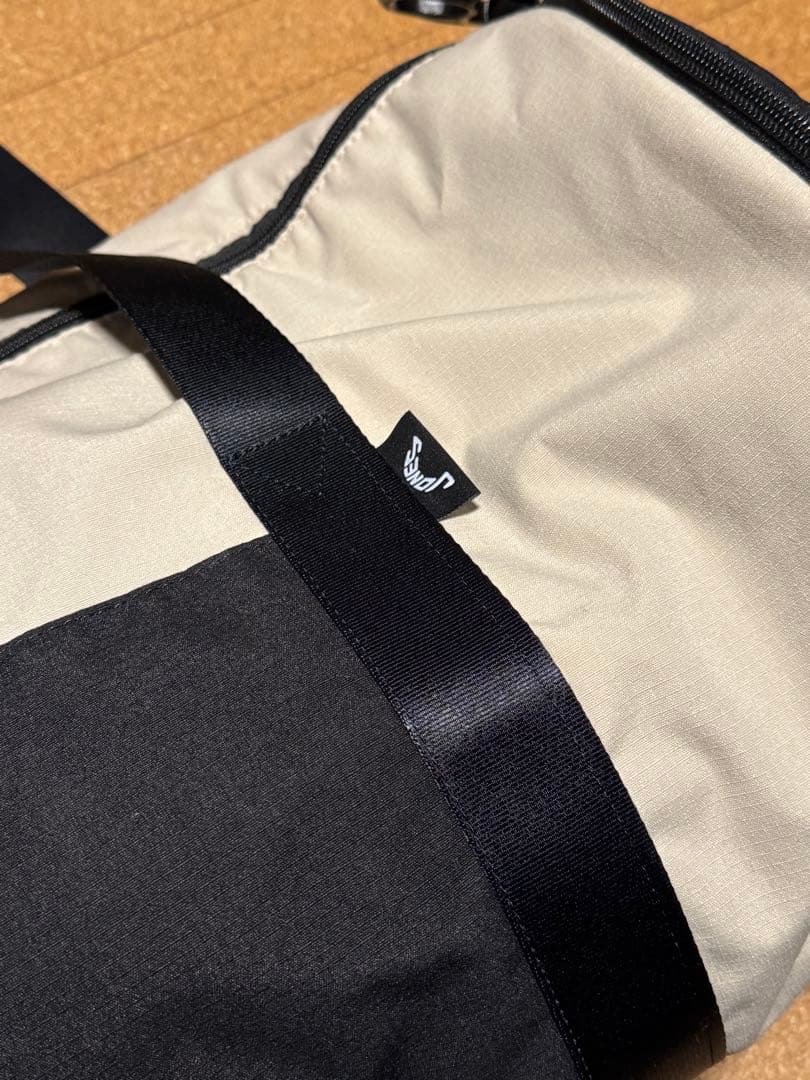 JONES ジョーンズ　ダッフルバッグ