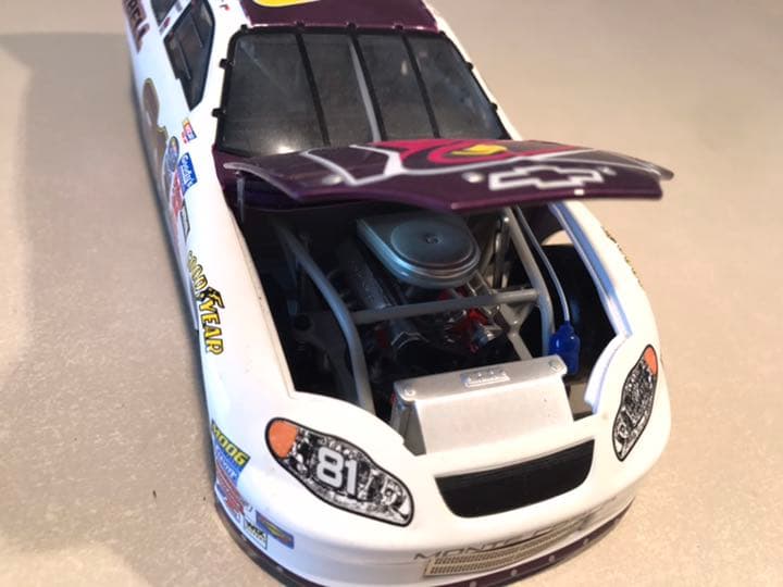 NASCAR 1/24 ACTION ♯81 TACO BELL