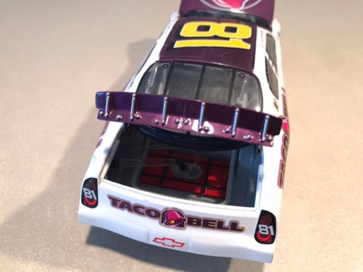 NASCAR 1/24 ACTION ♯81 TACO BELL